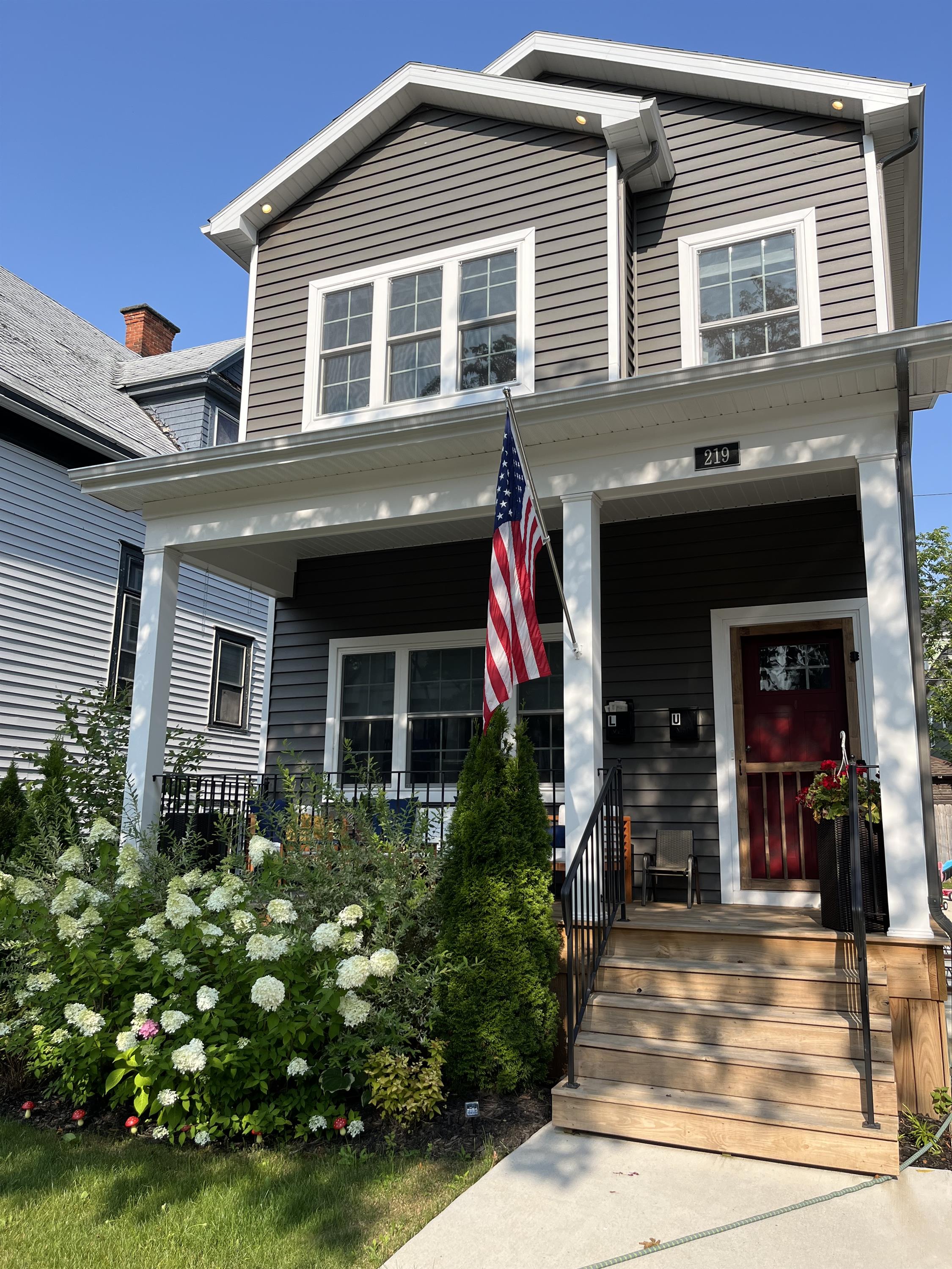219 Oxford Avenue - Lower