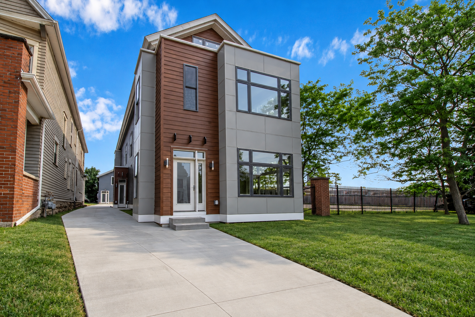 1016 Lafayette Avenue - Front